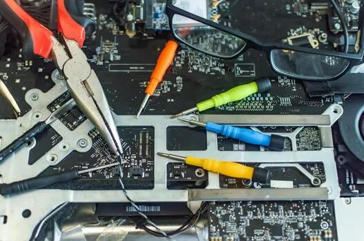 Laptop & Computer Service in Kharadi